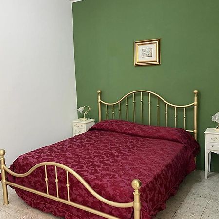 タオルミーナCasa Eolianaアパートメント エクステリア 写真